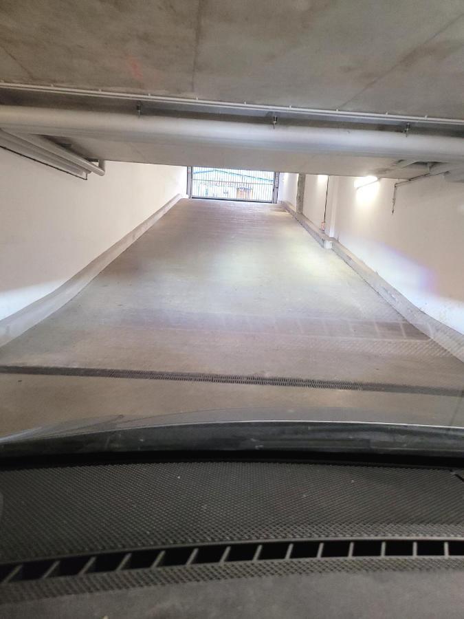 III Appart 2 Pieces, Neuf 200 M De Gare Parking Netflix Evry Courcouronnes Екстер'єр фото